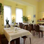 Otel Knoepel