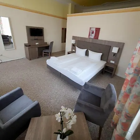 Knoepel Szálloda 3*